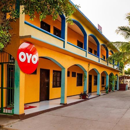 Oyo Hotel Miramar, Loreto Loreto  Bagian luar foto