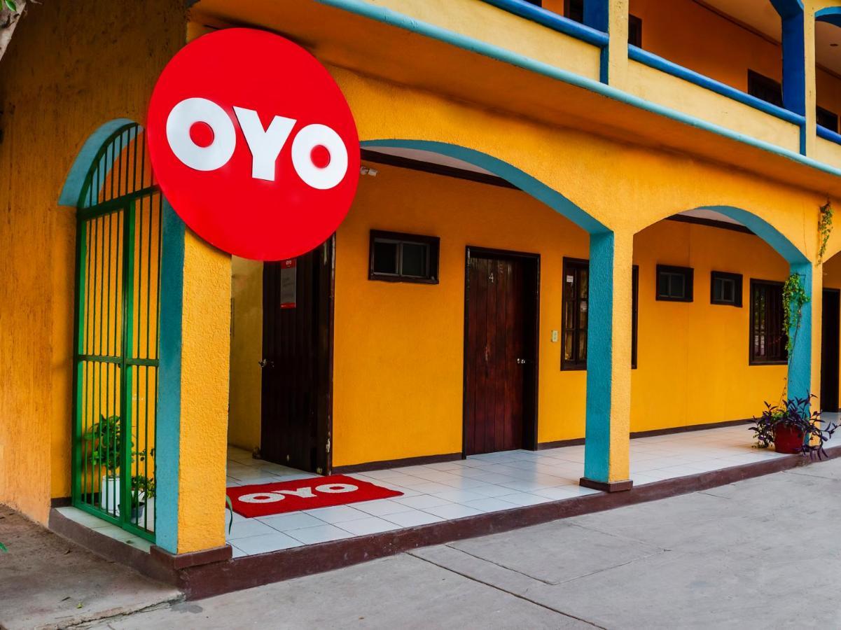 Oyo Hotel Miramar, Loreto Loreto  Bagian luar foto